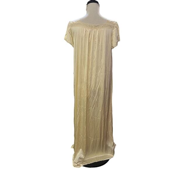 Vanity Fair Buttercup Yellow Long Nightgown Gown Lace Embroidery Nylon Large - Picture 7 of 7